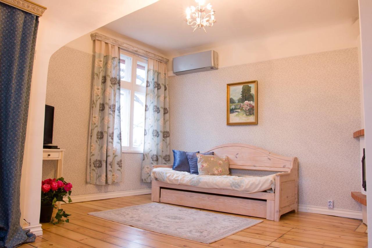Villa Tammsaare Pärnu Buitenkant foto